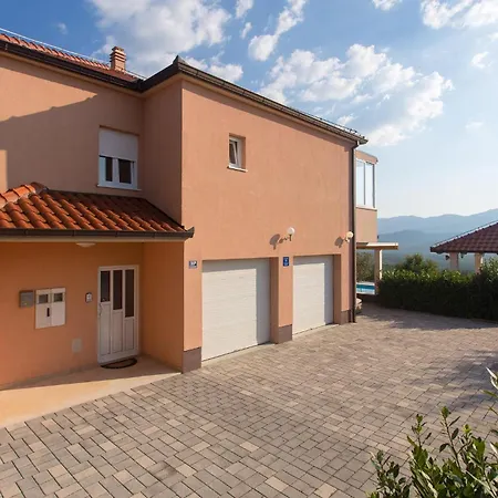Holiday home In With House A Panoramic View *