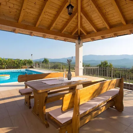 Holiday home In With House A Panoramic View *