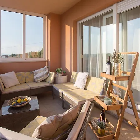 Holiday home In With House A Panoramic View *